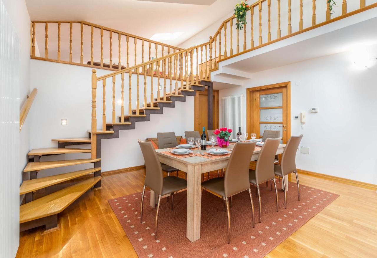 Apartment Villa Nera 풀라 외부 사진